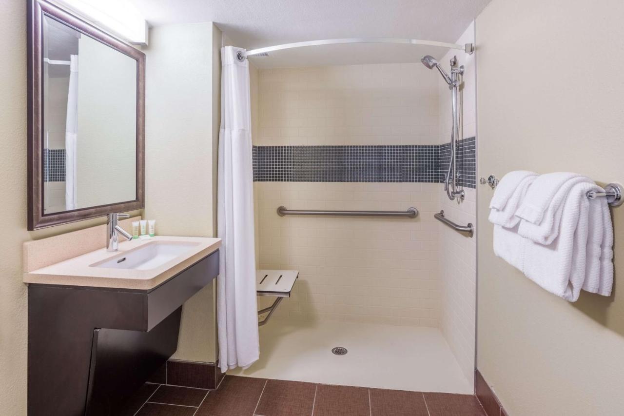 Sonesta Es Atlanta Avalon 3*